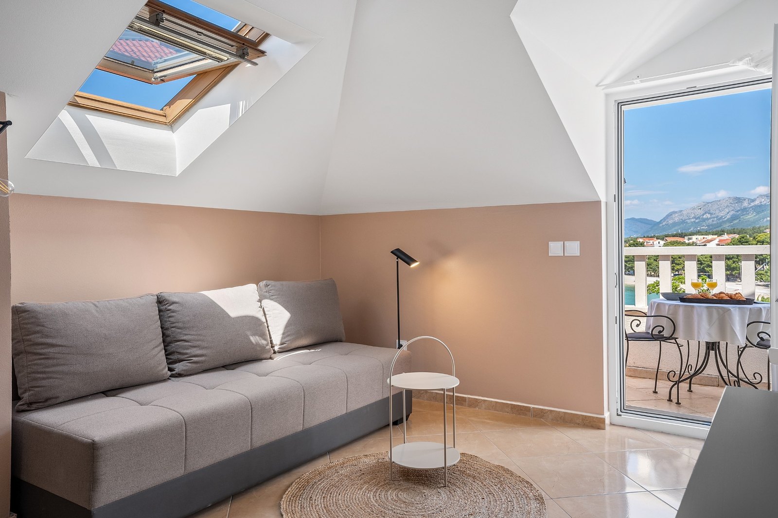 Villa Lux Aurora living room